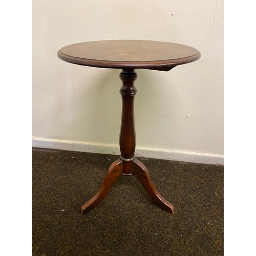 460 - Victorian Tip Top Table, AF