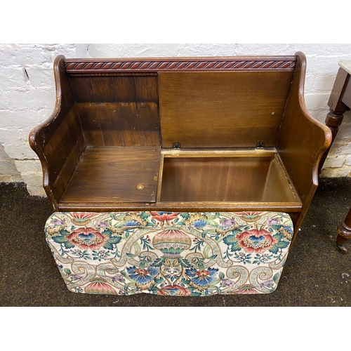 472 - Small Settle with Under Seat Storage