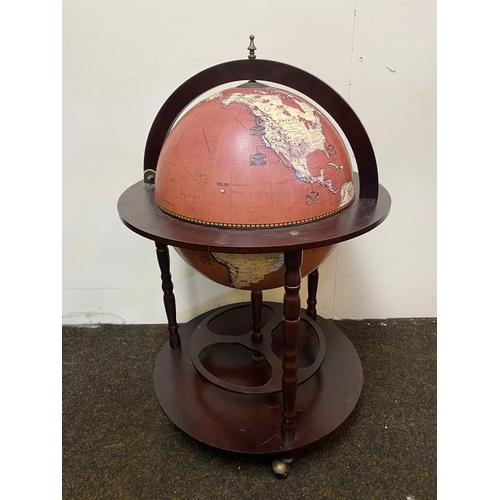 526 - Large Drinks Globe with Decorative Interior