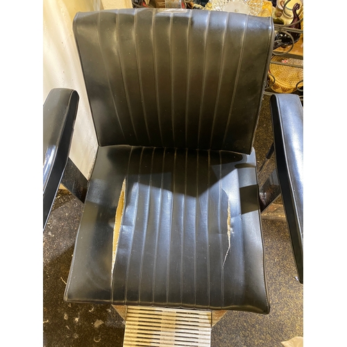 533 - Vintage Belmont Barbers Chair, AF