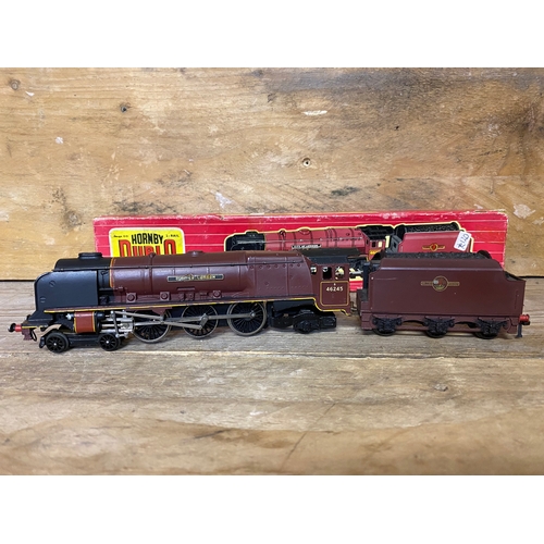 66 - Boxed 00 Gauge Hornby Dublo 12V Locomotive 'City of London' 2226