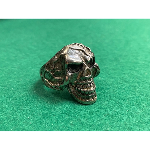 180 - Heavy 925 Silver Gothic Skull Ring, size X