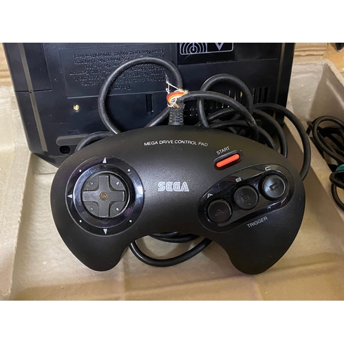 348 - Boxed Sega Mega Drive II 16 bit Console with Two Games and (AF) Controller