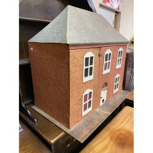 356 - Large Dolls House