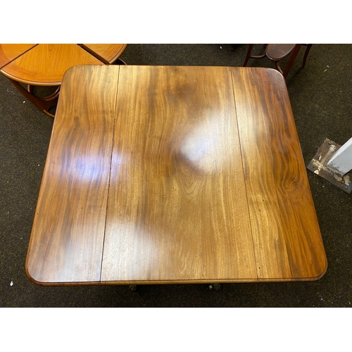 405 - Victorian c.1890's Drop Leaf Table on Metal Lions Paw Feet and Casters