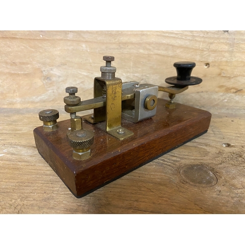 132 - Morse Code Communicator Unit