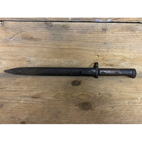 135 - WW2 Bayonet with Sheath, clean example