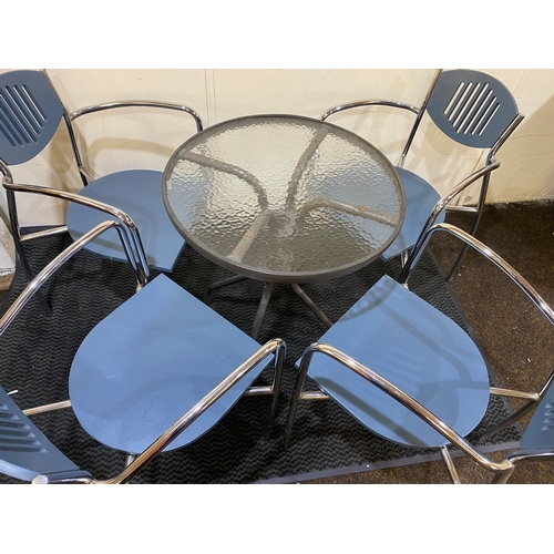 195 - Glass Top Garden Table with 4 Metal Frame Chairs