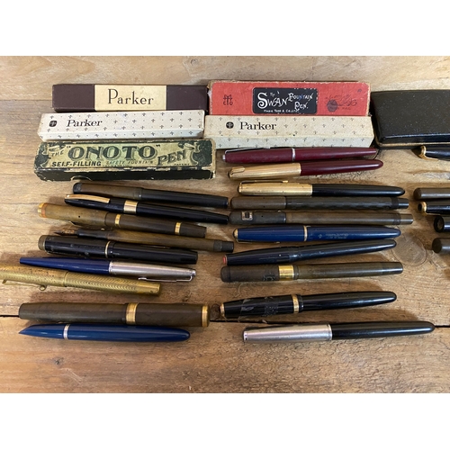 231 - Quantity of Collectible Pens, Boxes and Nibs (AF)