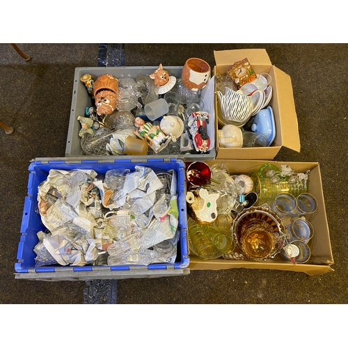 272 - 4x Boxes of Mixed Bric a Brac including Crystal and Mid Century Ceramic