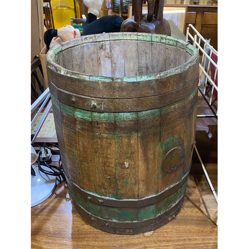 283 - Rustic Vintage Barrel