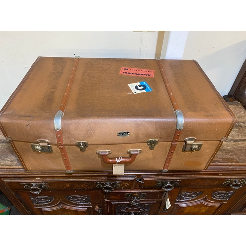 284 - 'Airkase' Vintage Australian Trunk