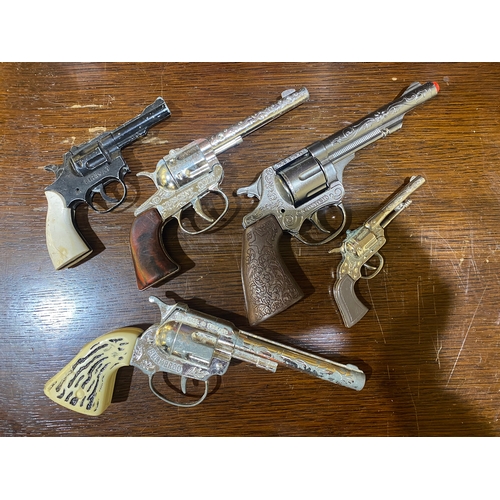 323 - 5x Vintage Cap Guns