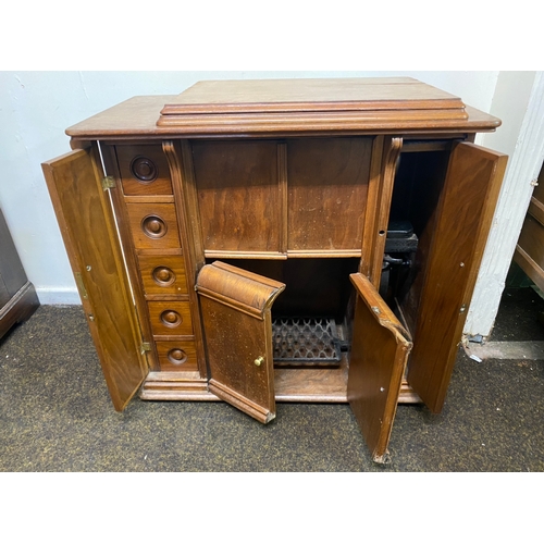 75 - Sewing Machine with Unit