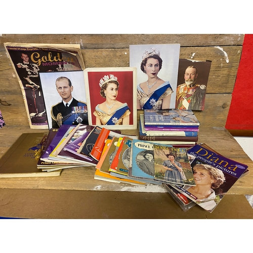 88 - Collection of Royal Interest magazines and books