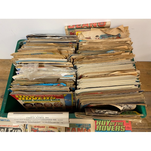 90 - Large Collection of Comics and Magazines