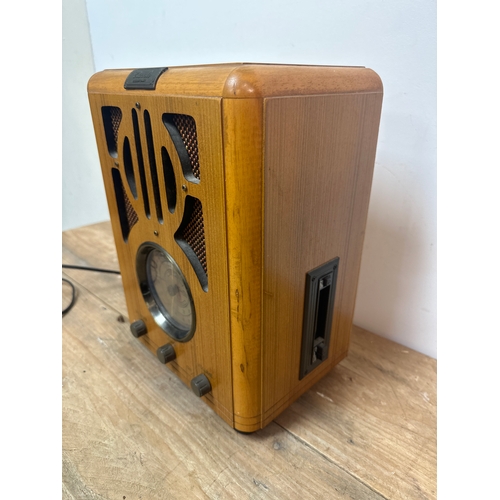 96 - Vintage style radio cassette player