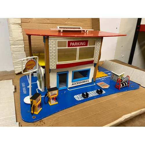 215 - Vintage Folding Toy Garage