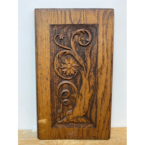 253 - Carved Wooden Wall Art (33x57cm)