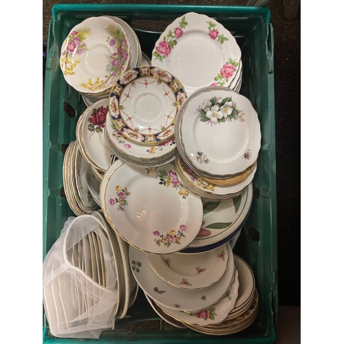 276 - Large collection of saucers, cake and dinner plates