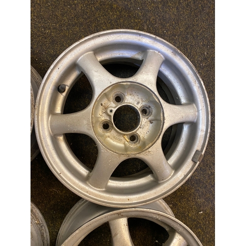 295 - Set of Classic Alloy Wheels 5.5Jx13 2H