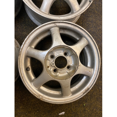 295 - Set of Classic Alloy Wheels 5.5Jx13 2H