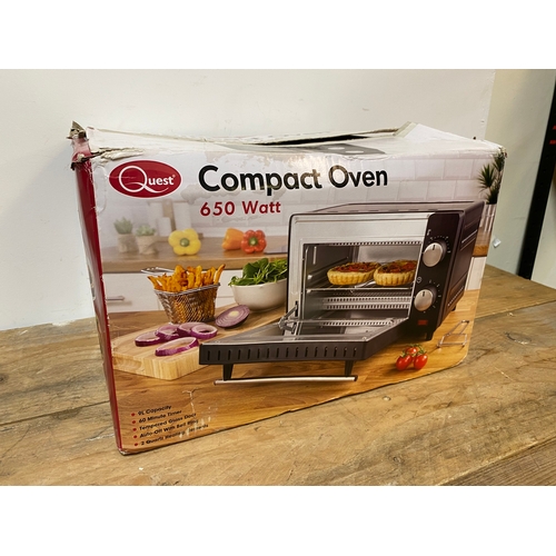 299 - Compact oven, boxed