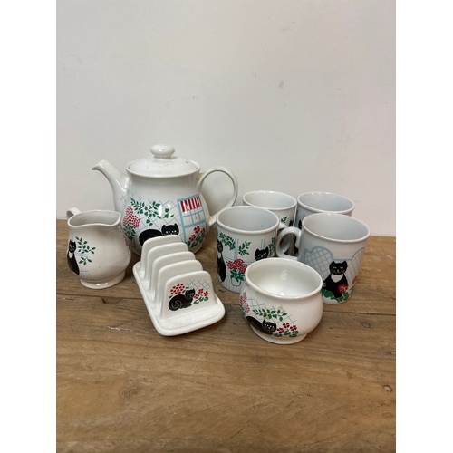 332 - Sadler Cat Teapot, Cups, Toast Rack, Sugar Bowl and Milk jug