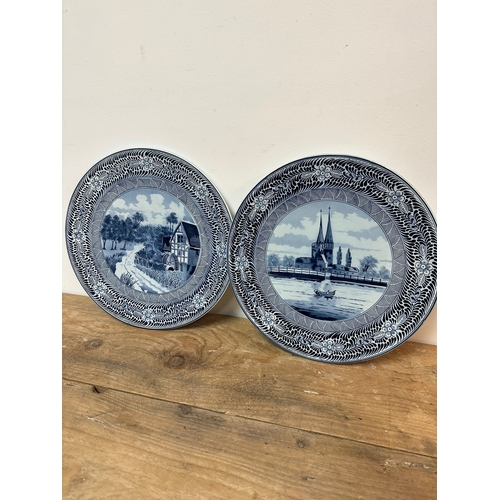 338 - Pair of Franz Anton Mehlem Bonn Blau Holland Wall Plates (27cm)