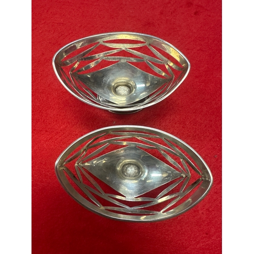 5 - Pair of Stirling silver baskets 85g