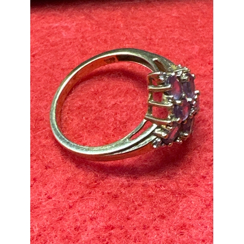 20 - Ladies 9ct Gold Ring Size P With Purple stone and 4 Small Diamonds