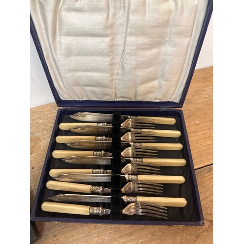 160 - Two sets of vintage cased kitchen cutlery