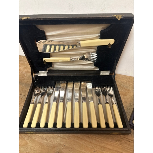 160 - Two sets of vintage cased kitchen cutlery