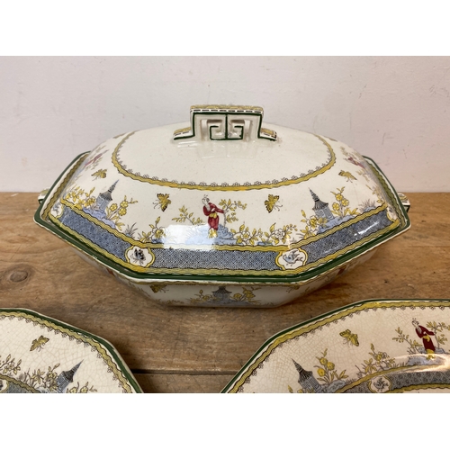 311 - Antique (1902-1922) Royal Doulton Mandarin Tureen and Serving Plates