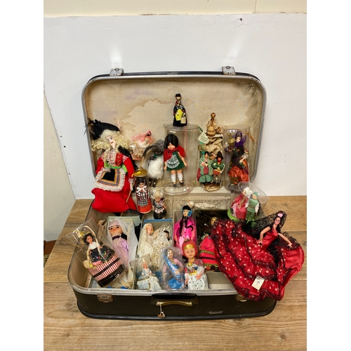 337 - Large Quantity of Vintage World Dolls in Case, several boxed