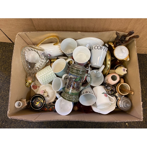 366 - Large Box of Mixed Ceramics