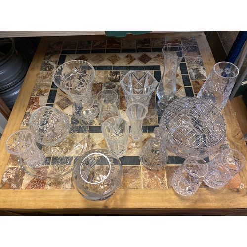 350A - Quantity of Crystal and Glass