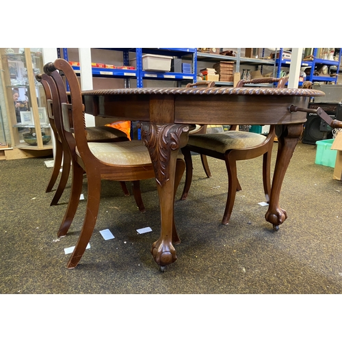 421 - Large Victorian Extendable Dining Table and Four Chairs with Crank Handle