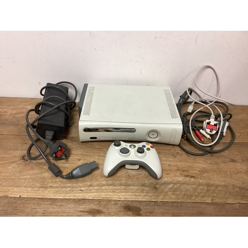 265 - XBOX 360 Game Console with Leads & 1 x Controller
