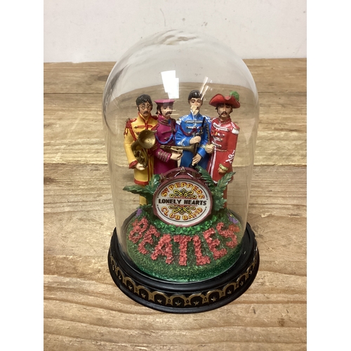 64 - Franklin Mint Limited Edition Sgt Pepper's Lonely Heart Club Band Beatles Glass Dome Figure 1993 No.... 
