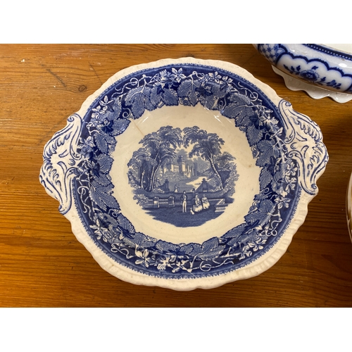 384 - Quantity of Vintage Blue and White Tableware, AF