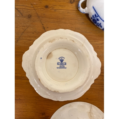 384 - Quantity of Vintage Blue and White Tableware, AF