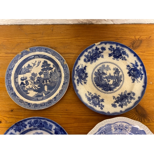 344 - Quantity of Blue and White Plates to Include Spode, Nankin, Wedgwood and Royal Doulton