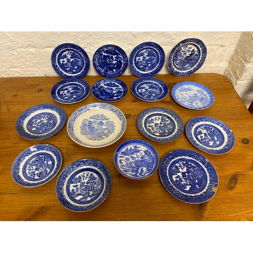 342 - Quantity of Willow Chinoiserie Pattern Plates and Saucers