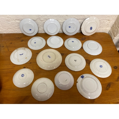 342 - Quantity of Willow Chinoiserie Pattern Plates and Saucers