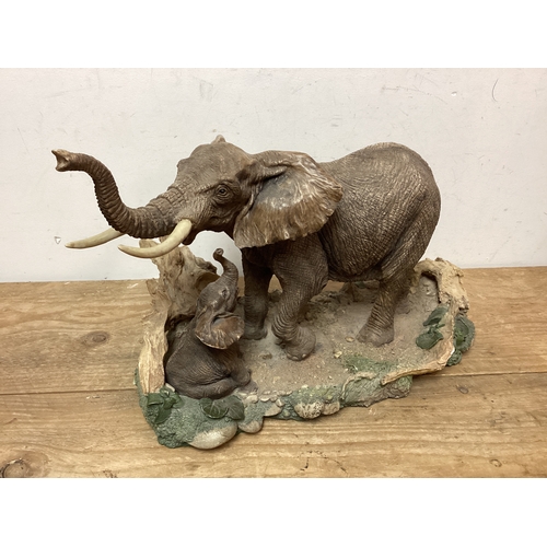 123 - Royal Doulton 1996 Natures Heritage Collection Landscaped Elephant Figure with Baby
