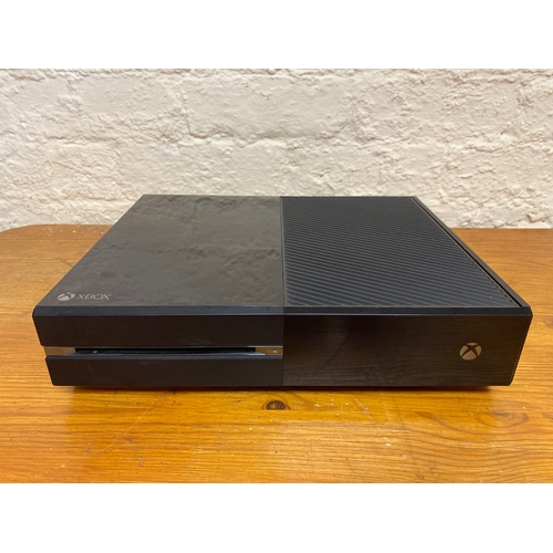 261 - Xbox One Console, No leads