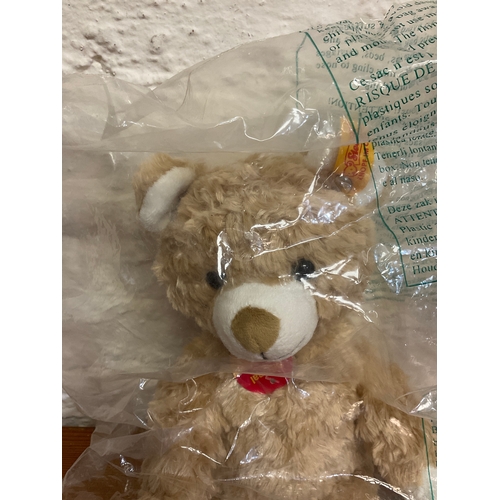 46 - Steiff 26cm golden bear with button in the ear and tags new
