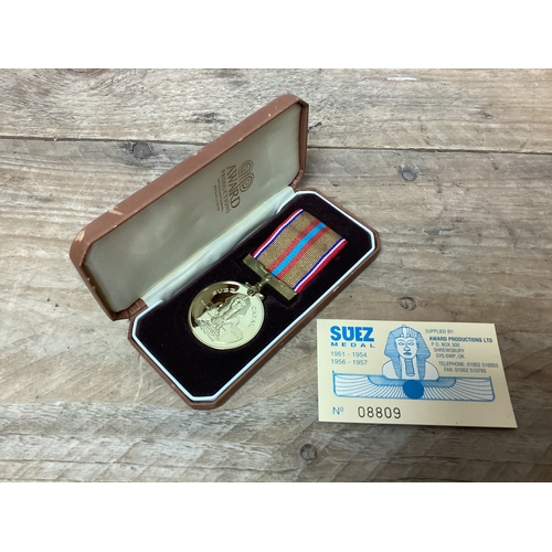 158 - Boxed Suez Canal Medal with Seriel No. Card 1952 to 1954 Royal Artilery