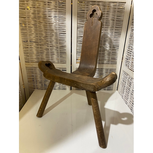 605 - Dutch Milking Stool